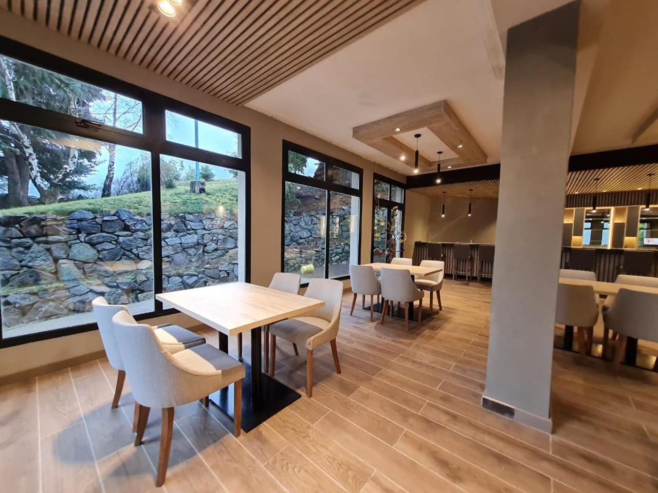Hotel Alun Nehuen San Carlos de Bariloche Exterior foto