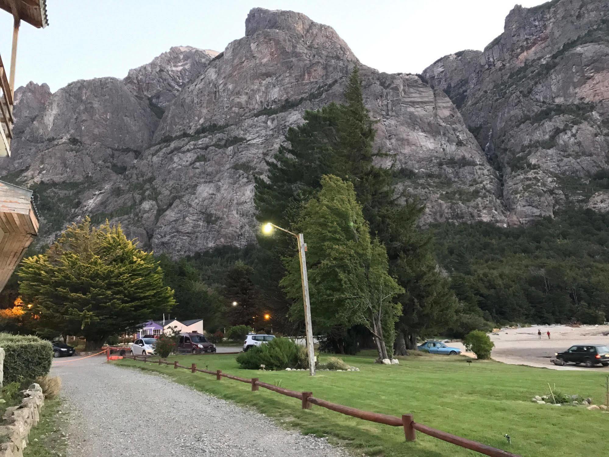 Hotel Alun Nehuen San Carlos de Bariloche Exterior foto